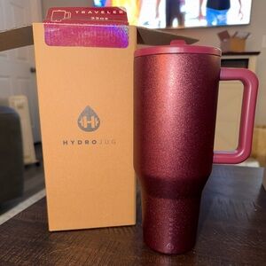 HydroJug Traveler 32oz - Winter Berry - Birthday Collection